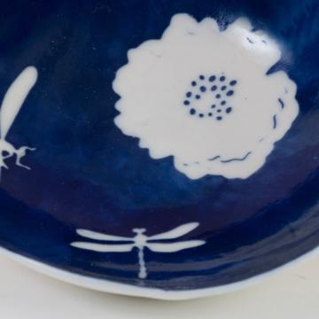 Coupelle Pochoir en porcelaine estampé, bleu foncé, fleur [2]