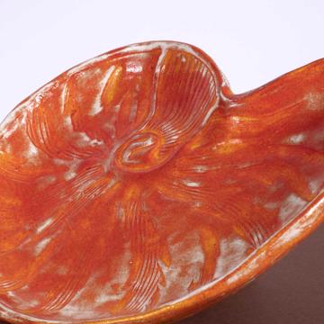 Assiette Nautile en faïence estampée, orange vif [5]