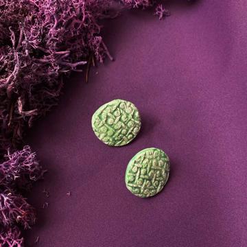 Boucles d'oreilles Céramique, Modèle Feuillage, vert pomme, oreille percée [2]