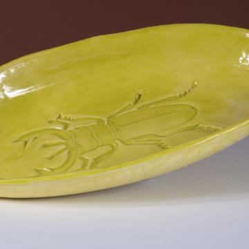 Scarabée dish in stamped earthenware, apple green [2]