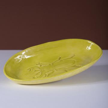 Scarabée dish in stamped earthenware, apple green [1]