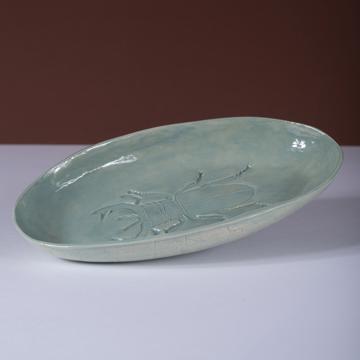 Scarabée dish in stamped earthenware, mint green [1]