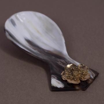 Tea Pod in Horn, gold, sakura [2]