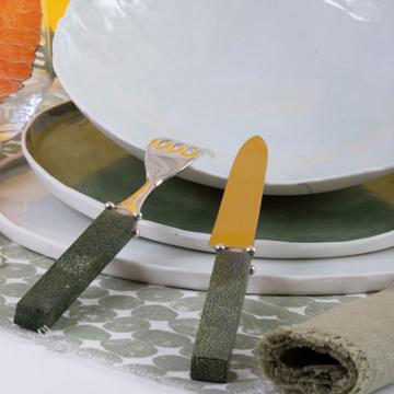 Table dressée avec l'assiette Primavera, multicolore [4]