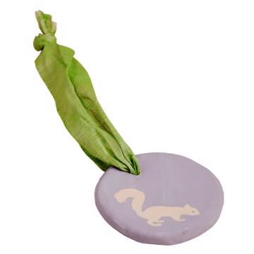 Squirell Fragrance Medal in earthenware, lila, bergamot