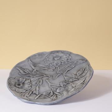 3 flowers Dessert Plate in stamped earthenware