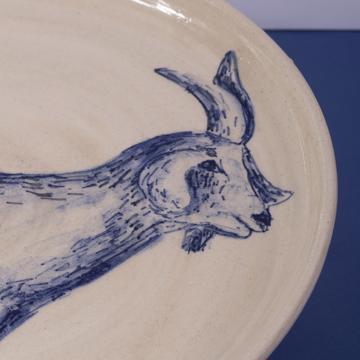 Assiette Forêt Bleue en faïence tournée, bleu foncé, chèvre [2]