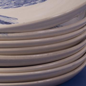 Assiette Forêt Bleue en faïence tournée, bleu foncé, collection complète [2]
