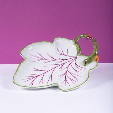 Wine Leaf table plate in Limoges porcelain