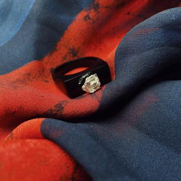 Bague Rose en Corne, noir, taille 58 [3]