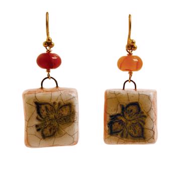 Boucles d'Oreilles Fruits en faïence, beige, oreille percée