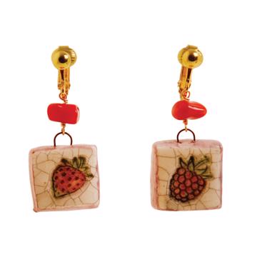 Fruit Earrings in earthenware, antic pink, unpierced ear [3]