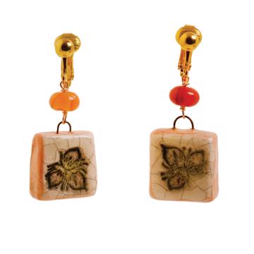 Boucles d'Oreilles Fruits en faïence, beige, oreille non percée