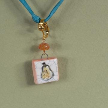 Fruit Earrings in earthenware, yellow orange, unpierced ear [2]