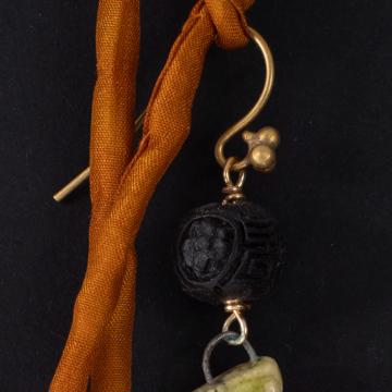 Cherry earrings in earthenware and cinabare, dark red, pierced ear [3]