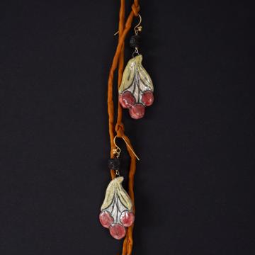 Cherry earrings in earthenware and cinabare, dark red, pierced ear [1]