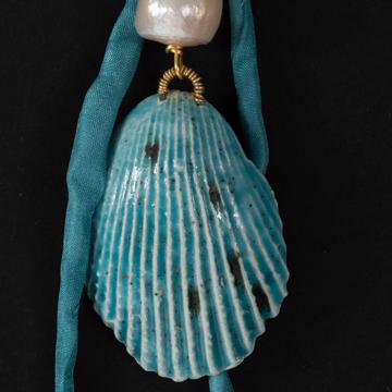 Boucles d'Oreilles Coquillage en perle et faïence, turquoise, oreille percée [4]