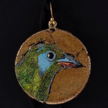 Boucles d'Oreilles Médaillon, modèle Oiseaux, multicolore, oreille percée [3]