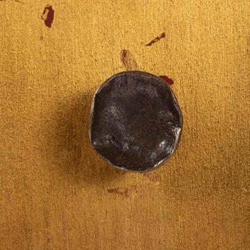 Bouton de porte grand champignon en métal patiné