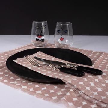 Table dressée avec l'assiette Crato noire, multicolore, ensemble avec 2 couverts - modèle saba résine [3]