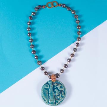 Collier Perroquet en faïence, perles et corail, bleu clair [2]