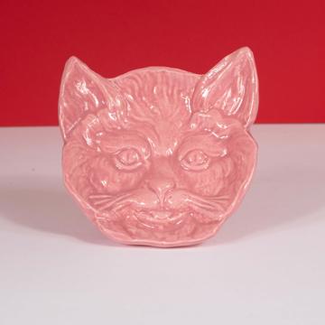 Cat dish in stamped earthenware, light pink [1]