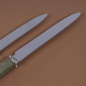 Galuchat knife in real leather, dark green, dessert [3]
