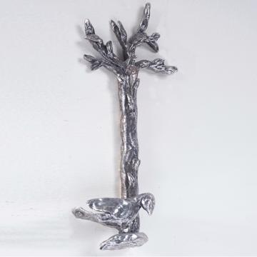 Bird in the tree Handle in casted metal