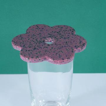 Mini Flower pic in earthenware 