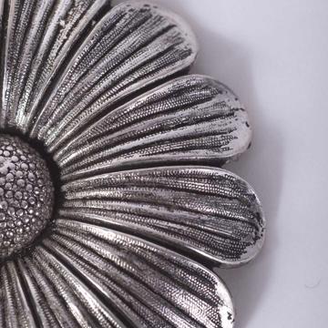 Porte couteau Marguerite en cuivre plaqué, argent [4]