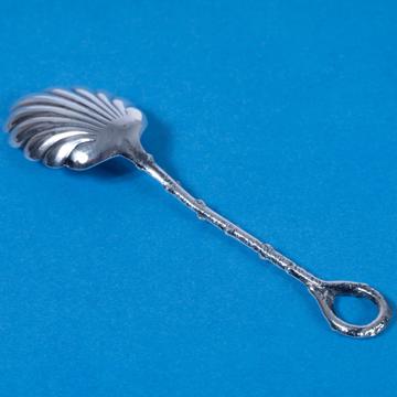 Leaf spoon in silver plated