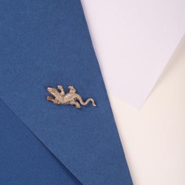 Pin's Lézard en cuivre doré