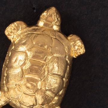 Tortoise Pin's silver or gold plated on Copper , mat gold [4]