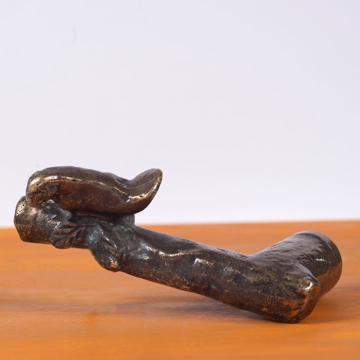 Poignée de porte Oiseau sur Branche en métal patiné, bronze, gauche [1]