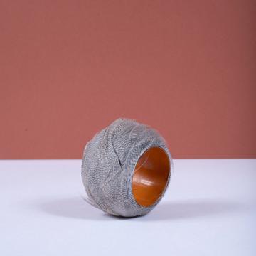 Rond de Serviette en plumes naturelles, taupe [1]
