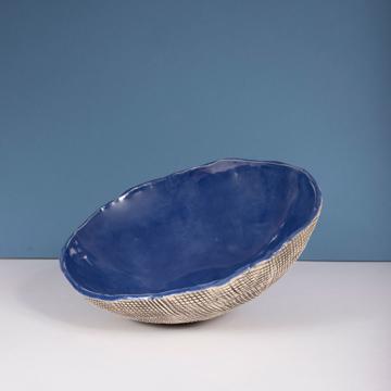 Reef salad bowl in stamped stoneware