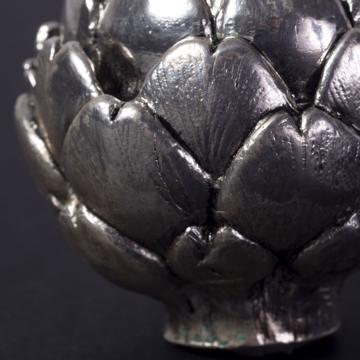 Artichoke salt shaker in silver or gold plated, silver [2]