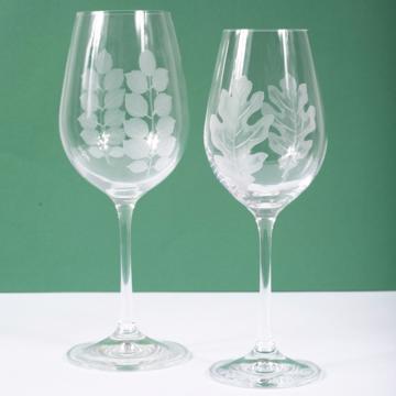 Leaves red and white wine glass, engraved crystal