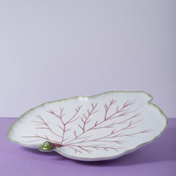 Rhubarbe Leaf table plate in Limoges porcelain