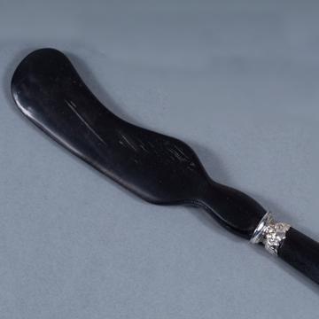 Tsarevitch Caviar Knife in horn, black, spreader [2]
