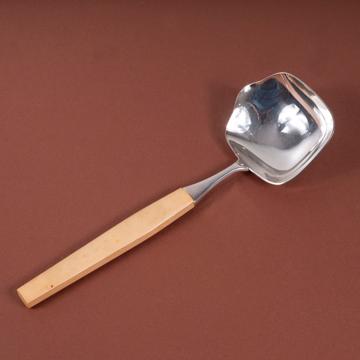 Tokyo cream ladle in wood or horn