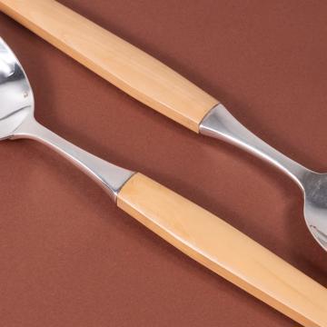 Tokyo salad set in wood or horn, light yellow [2]