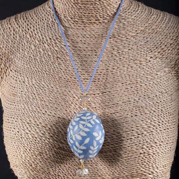 Pendentif Oeuf en faïence et soie, bleu foncé