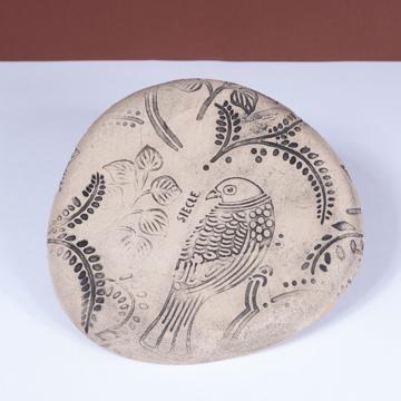 Birds brunch plate in stamped sandstone, honey [2]