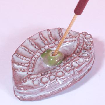 Rich Eye incense base in earthenware, moss green  [2]