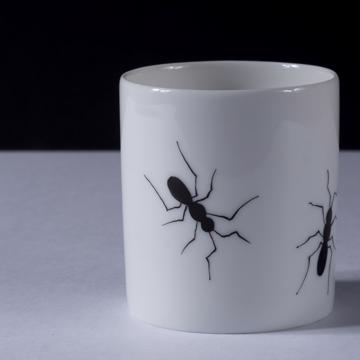 Ant collection in Limoges porcelain, white, 5,5 cm [2]