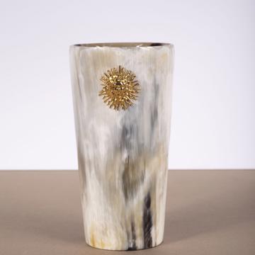 Timbale en Corne motif Soleil, or, 14 cm de haut [2]